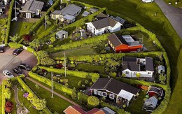 Độc đáo ngôi làng vòng tròn 'siêu thực' ở Đan Mạch