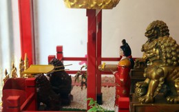 Đầu năm, dân Sài Gòn đội nắng xin quẻ ở máy nhả xăm tự động trong chùa