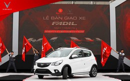 VinFast bàn giao hàng trăm xe Fadil, lập kỷ lục tại Việt Nam