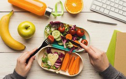 Chuyên gia dinh dưỡng tư vấn cách đơn giản nạp đủ dưỡng chất cho dân văn phòng