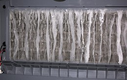 Sửa chữa máy làm đá viên, câu chuyện từng khó… như lên giời