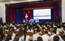 Các người đẹp hoa hậu mở đầu hành trình tặng sách đến Đồng bằng Sông Cửu Long