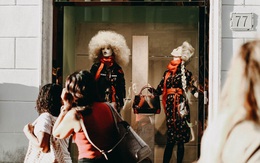 Chữ “hiếu” thời hiện đại: Nỗi lòng của thế hệ trẻ trước câu hỏi làm sao để phụng dưỡng cha mẹ khi về già?!