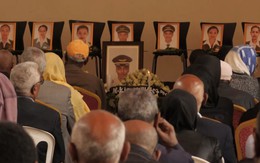Nước mắt hoà chung sự phẫn nộ trong đám tang của phi công Ethiopian Airlines xấu số