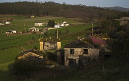 Những "ngôi làng ma" bị bán rẻ và bài toán hóc búa cho tương lai Tây Ban Nha