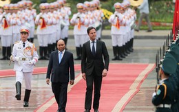 Lễ đón trọng thể Thủ tướng Hà Lan thăm Việt Nam tại Phủ Chủ tịch