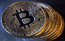 Bitcoin bất ngờ "thăng hoa", có lúc vượt qua ngưỡng 5.000 USD