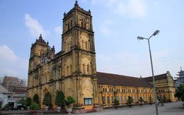 Quốc hội xem xét thông qua Luật Kiến trúc, những công trình như Nhà thờ Bùi Chu có cơ hội được bảo tồn