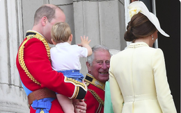 Không phải mẹ Kate hay bố William, Hoàng tử Louis chỉ dành tình cảm đặc biệt cho nhân vật này với khoảnh khắc ấm áp đến tan chảy trái tim