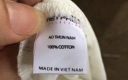 Thu giữ 600 chiếc áo phông nam do Trung Quốc sản xuất gắn nhãn mác Việt Nam