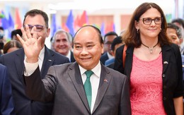 Sự hiện diện "bất ngờ" của Thủ tướng Nguyễn Xuân Phúc ở lễ ký kết EVFTA - dấu mốc mới cho hành trình gần một thập kỷ