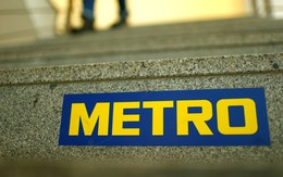 Metro vật lộn với cuộc chiến giành độc lập trước 2 ông trùm Đông Âu