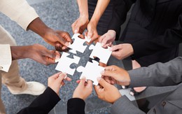 Tập thể thiếu gắn kết: Sếp phải làm gì để xốc lại tinh thần cho nhân viên?