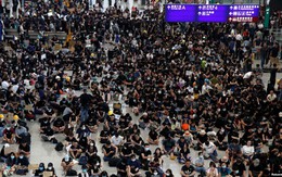 Hệ lụy biểu tình kéo dài, khách Hong Kong đến Việt Nam giảm mạnh