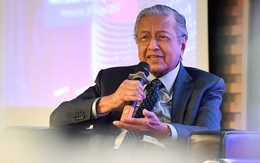 Thủ tướng Malaysia đối thoại với sinh viên Việt: Người dân Malaysia không dễ dàng tiếp cận công nghệ mới như ở Việt Nam