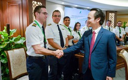 Ngắm dàn tiếp viên hàng không Bamboo Airways được ông Trịnh Văn Quyết cho “lên sóng”