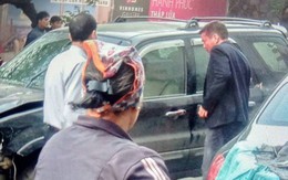 Nhân chứng vụ "xe điên" trên phố Ngọc Khánh: "Tài xế bước ra khóc rưng rức, mặt đầy máu"