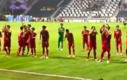 Những giây phút đầy xúc động của ĐT Việt Nam với CĐV nước nhà tại SVĐ Dubai sau trận thua đáng tiếc trước Nhật Bản