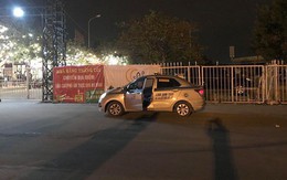 [NÓNG] Tài xế taxi đạp cửa bỏ chạy rồi gục chết phía trước sân Mỹ Đình, cổ có thương tích