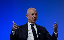 Lùm xùm giữa Jeff Bezos và tờ National Enquirer: Scandal tống tiền ảnh ‘nóng’ đơn thuần hay động cơ chính trị nào khác liên quan đến ông Trump?