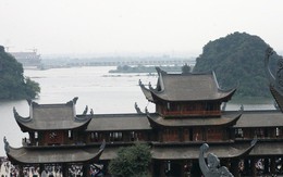 Cận cảnh ngôi chùa lớn nhất thế giới ở "Vịnh Hạ Long trên cạn"