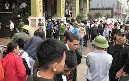 Nghệ An: Cháy lớn ở khách sạn, quán bar Avatar, nhiều người mắc kẹt bên trong