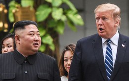 Hé lộ bí mật về tờ giấy ông Trump trao ông Kim Jong Un ở thượng đỉnh Hà Nội