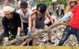 Thử thách dọn rác phiên bản "lôi kéo" đông vui nhất: 100 người nhặt cả tấn rác ở bãi sông Hồng, xử lý 90% rác khổng lồ ở Sơn Trà