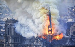 Đọc chia sẻ của nhà báo Pháp để thấm tận cùng nỗi đau khi Nhà thờ Đức Bà bùng cháy: "Trái tim chúng tôi rỉ máu vì Notre Dame yêu dấu"