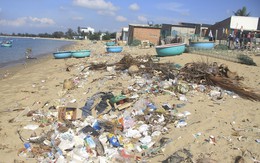 Ninh Thuận: Rác thải tràn ngập bãi biển du lịch Ninh Chữ
