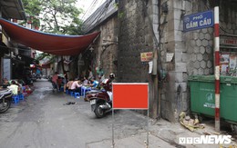 Ảnh: Vòm cầu đá trăm tuổi được đục thông trên phố cổ Hà Nội