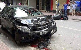 Đi ăn sáng, tài xế lái ô tô tông hai mẹ con nhập viện ở Hà Nội