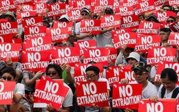 Dự luật dẫn độ khiến dân Hồng Kông "dậy sóng" phẫn nộ: Chuyện dễ hiểu mà khó phân xử