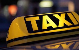Gắn mào xe công nghệ: Lo ngại bùng phát 'taxi dù'