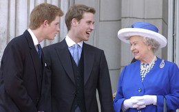 Nữ hoàng Anh buồn vì sự mâu thuẫn của hai cặp đôi hoàng gia nhưng lại lựa chọn cách giải quyết khiến ai cũng bất ngờ