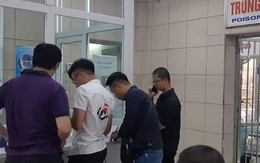 Nhiều phóng viên Hà Nội phải đến trung tâm chống độc kiểm tra sức khỏe sau khi tác nghiệp ở đám cháy công ty phích nước Rạng Đông