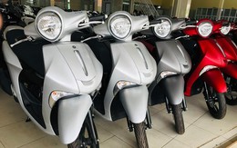 Giá Honda SH đắt khách tăng mạnh, Yamaha ế ẩm hạ giá chênh