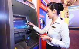 Miễn phí chuyển tiền, rút tiền ATM: Lợi nhiều đường