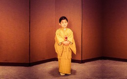 Mới 3 tuổi, tiểu Hoàng tử Bhutan đã thể hiện khí chất ngời ngời của một đấng quân vương trong bức hình mới nhất gây sốt dư luận