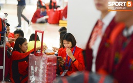 Bão lớn chuẩn bị đổ bộ Philippines, Đoàn Thể thao Việt Nam phải đổi gấp lịch bay để tránh nguy hiểm