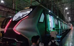 Tàu điện ngầm mới của Trung Quốc có cửa sổ cảm ứng như iPad cỡ lớn, tốc độ 140km/h, nguyên liệu sợi carbon nhưng dân tình có vẻ không háo hức cho lắm