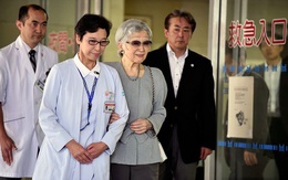 Hoàng gia Nhật thông báo: Cựu Hoàng hậu Michiko nhiều lần nôn ra máu và sụt cân nghiêm trọng khiến dư luận hoang mang, lo lắng