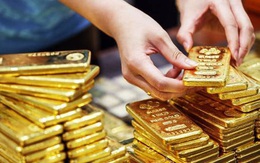 Giá vàng tiếp tục giảm, mua vàng cách đây 3 ngày và bán ra hôm nay cầm chắc lỗ 2 triệu đồng/lượng