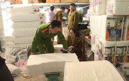 Phát hiện xưởng sản xuất giấy ăn nghi giả nhãn hiệu Việt Nam Airline