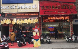 Phố vàng đìu hiu trước ngày vía Thần Tài, nhiều nơi đóng cửa im lìm