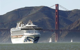 Thêm một tàu du lịch có nguy cơ biến thành ổ dịch corona nổi trên biển