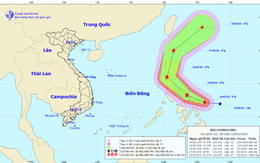 Xuất hiện bão giật cấp 12 gần Biển Đông