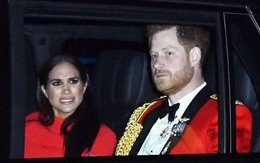 Tham vọng làm diễn giả kiếm triệu đô, nhà Meghan Markle nhận gáo nước lạnh khi bị nhận xét: "Không ai muốn trả tiền để nghe họ nói"