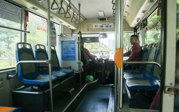 Xe buýt "ế khách" trong những ngày Hà Nội nắng nóng gay gắt