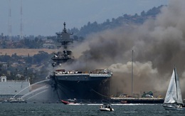 Chiến hạm cháy suốt 4 ngày, Hải quân Mỹ vẫn chưa thể dập lửa và tìm ra nguyên nhân sự việc